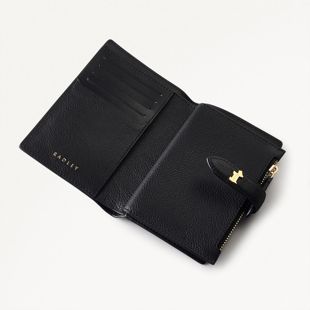 Willis Street Leather Medium Bifold Wallet in Black - 110782
