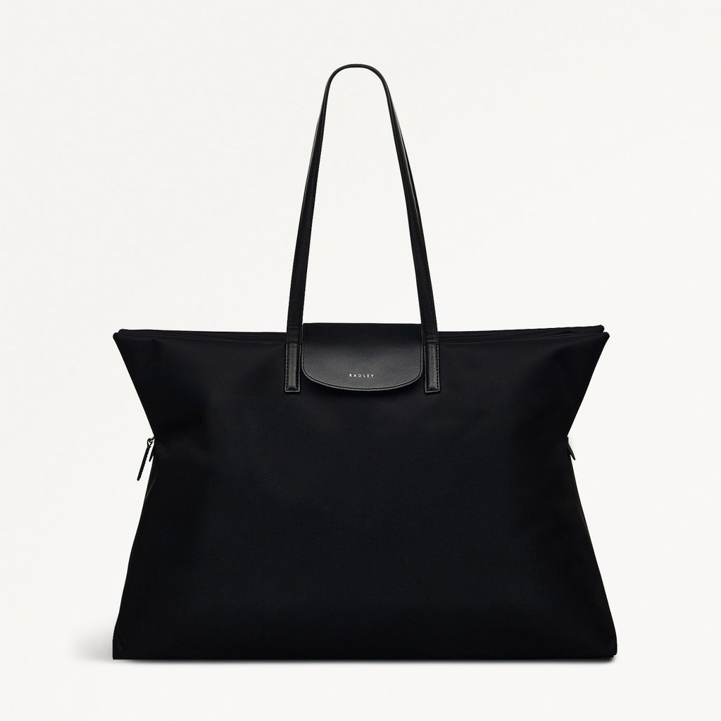 Pocket Essentials Large Ziptop Shoulder Black - 110820