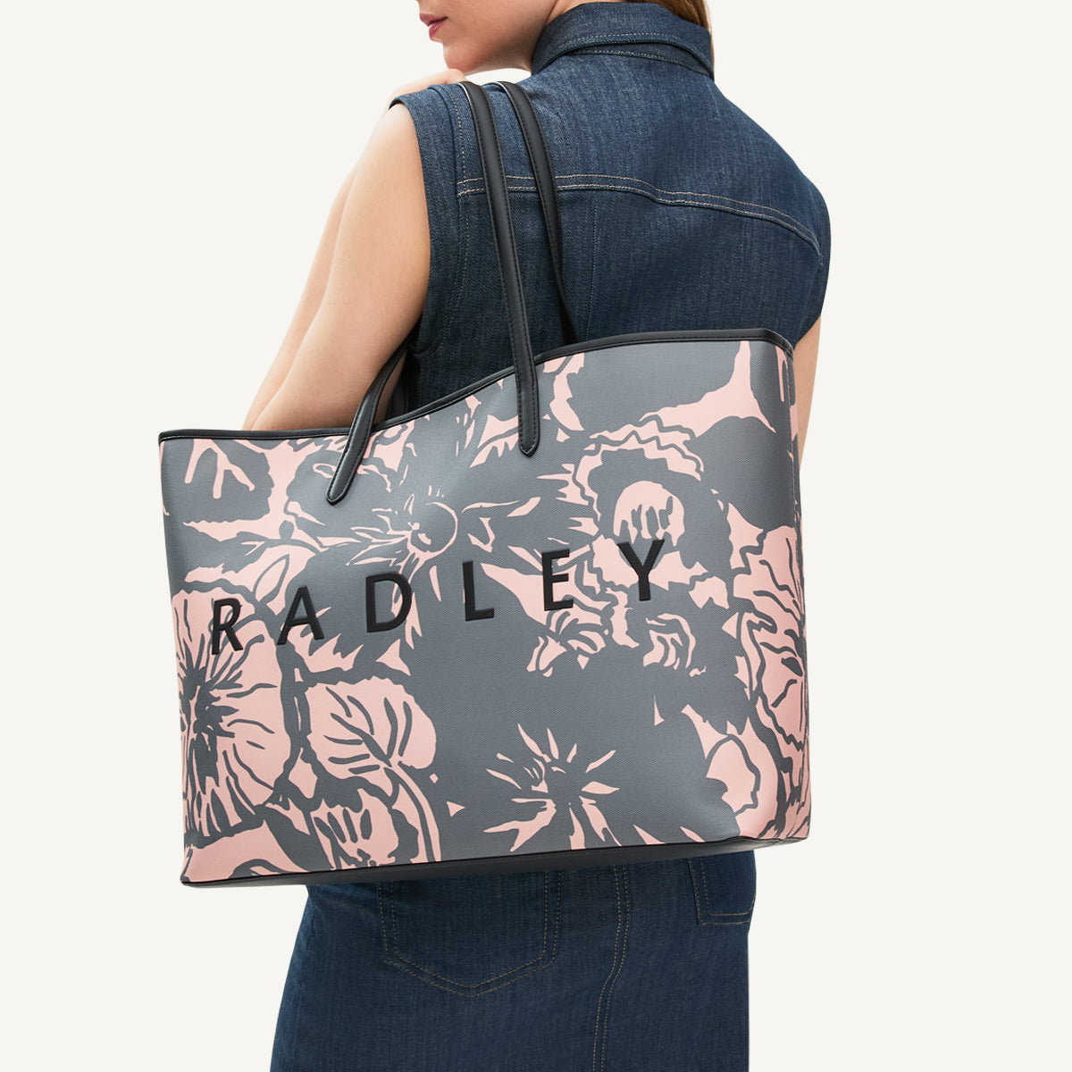 Southwell Gardens - Floral Fabric Small Ziptop Cross Body in Black - 110857