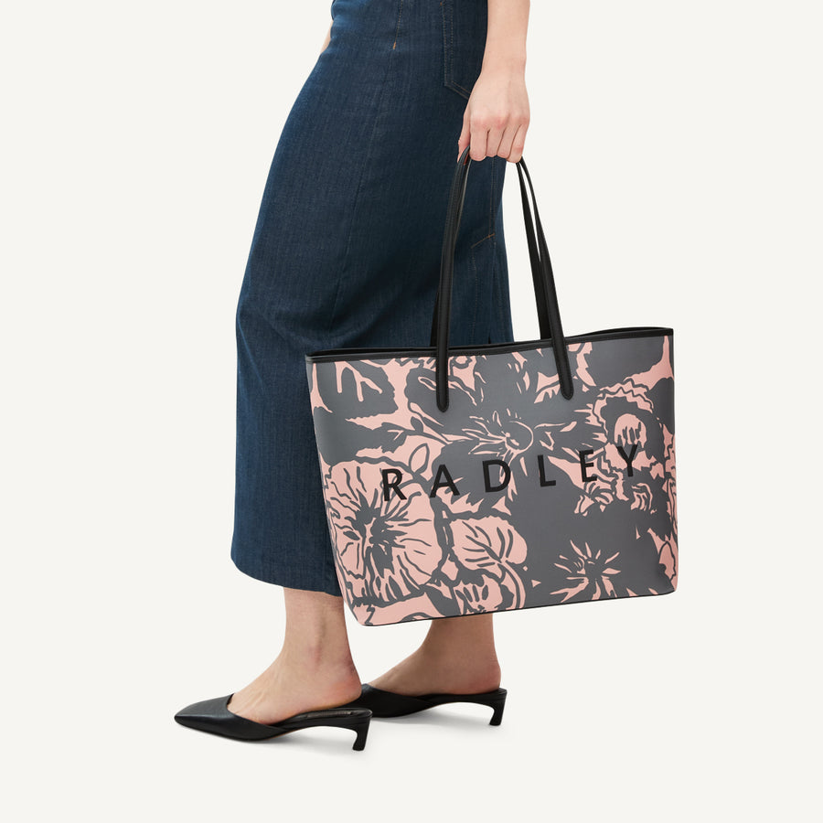 Southwell Gardens - Floral Fabric Small Ziptop Cross Body in Black - 110857