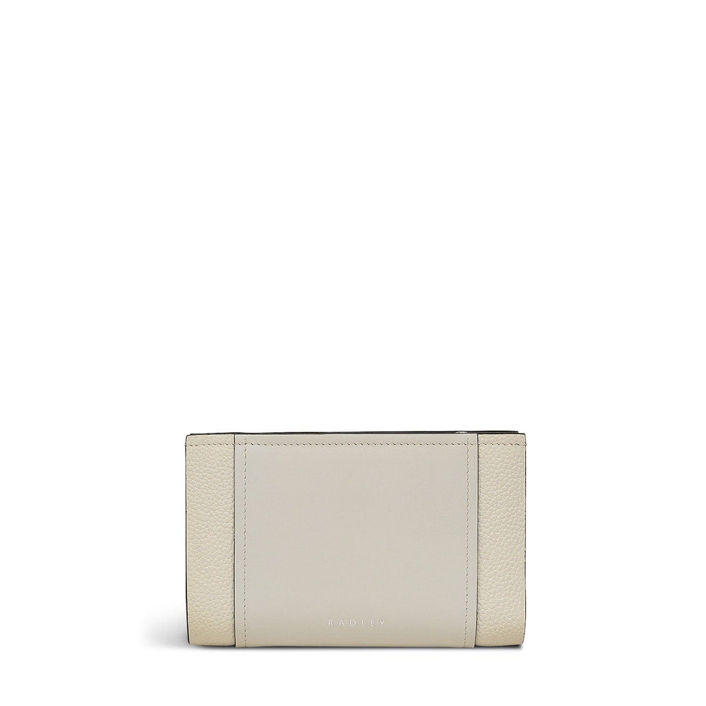Regents Row Medium Bifold Purse - OSD14101