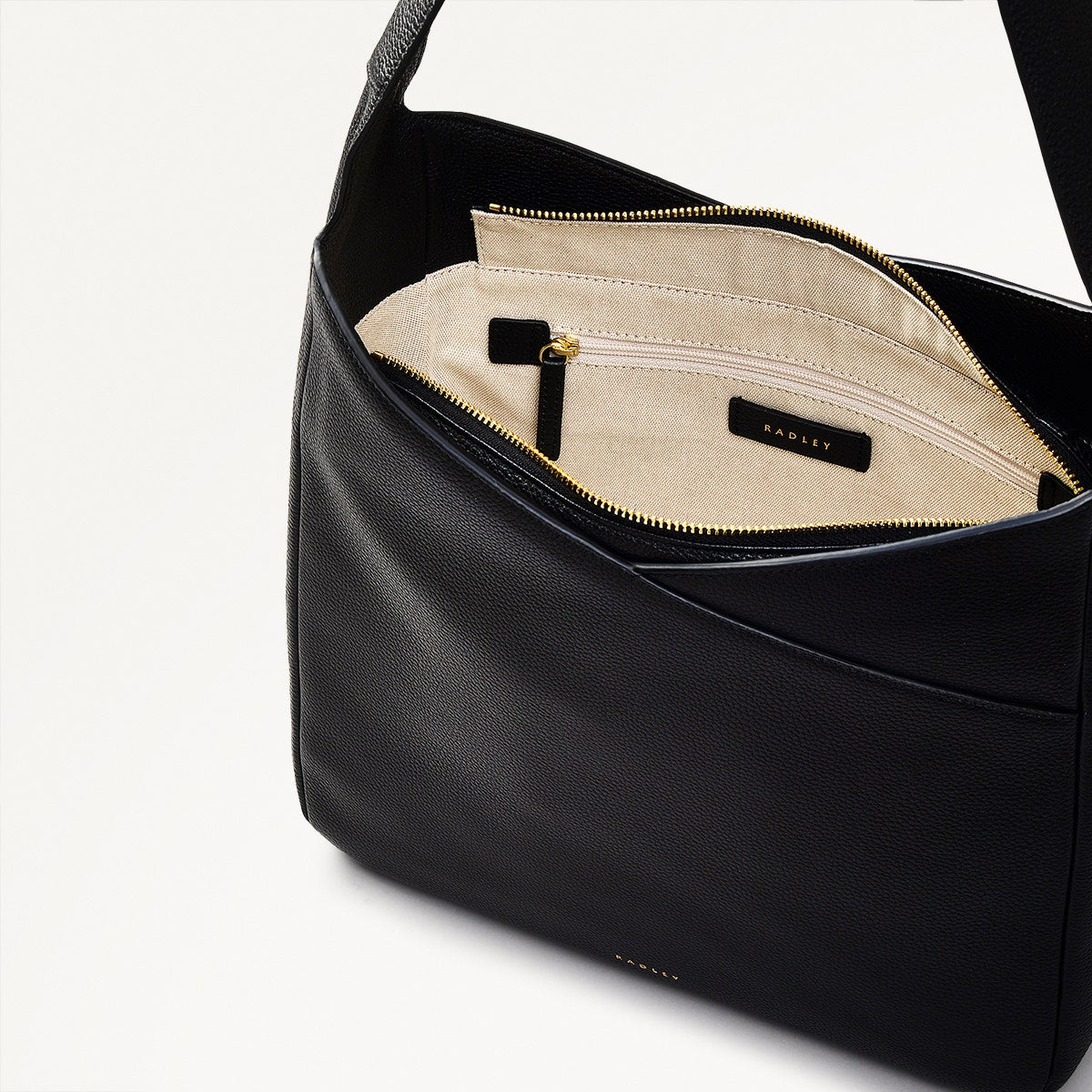 Alpha Road Leather Medium Ziptop Shoulder Bag in Black - 110902