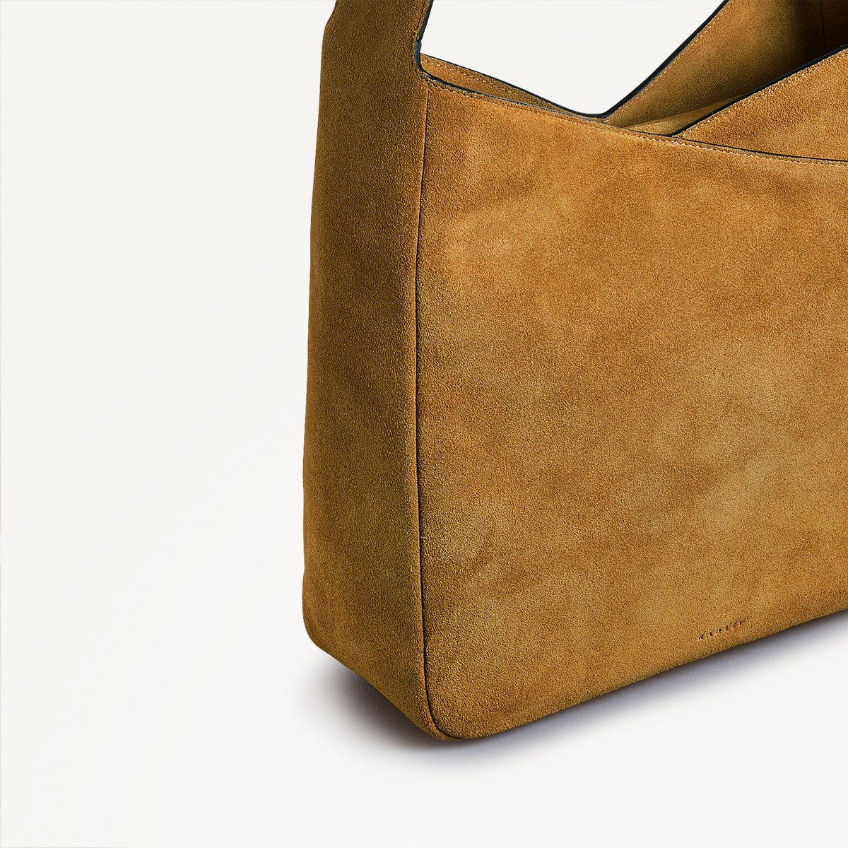 Alpha Road Leather Medium Ziptop Shoulder Bag in Pecan - 110908