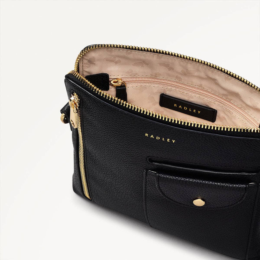 Ridge Park Leather Small Ziptop Crossbody Bag in Black - 110940