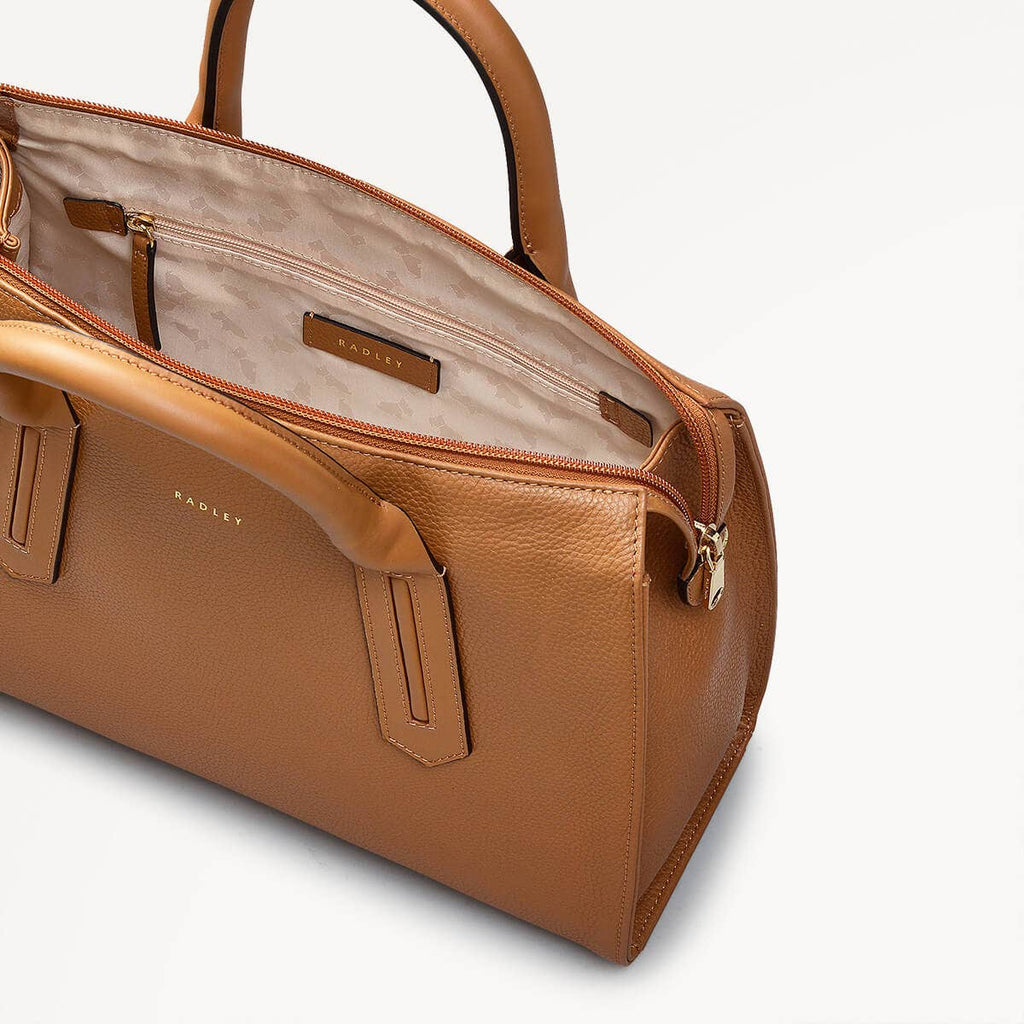 Badgers Walk 2.0 Leather Medium Ziptop Grab Bag in Caramel - 110946
