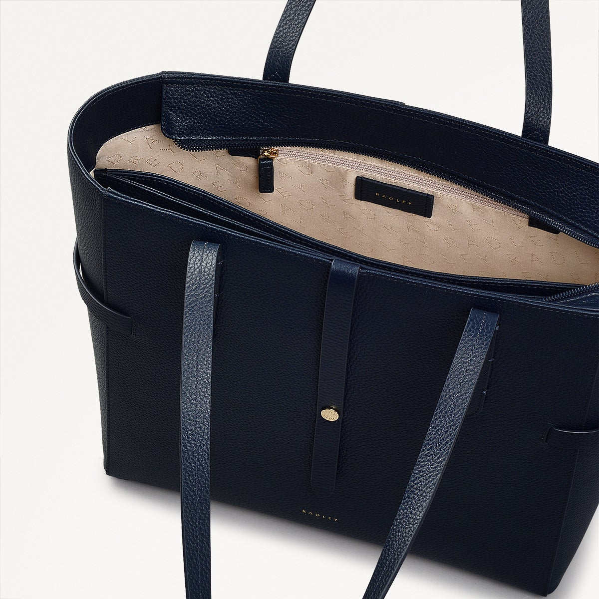 Abingdon Road Leather Large Ziptop Shoulder Bag in Ink - 110951