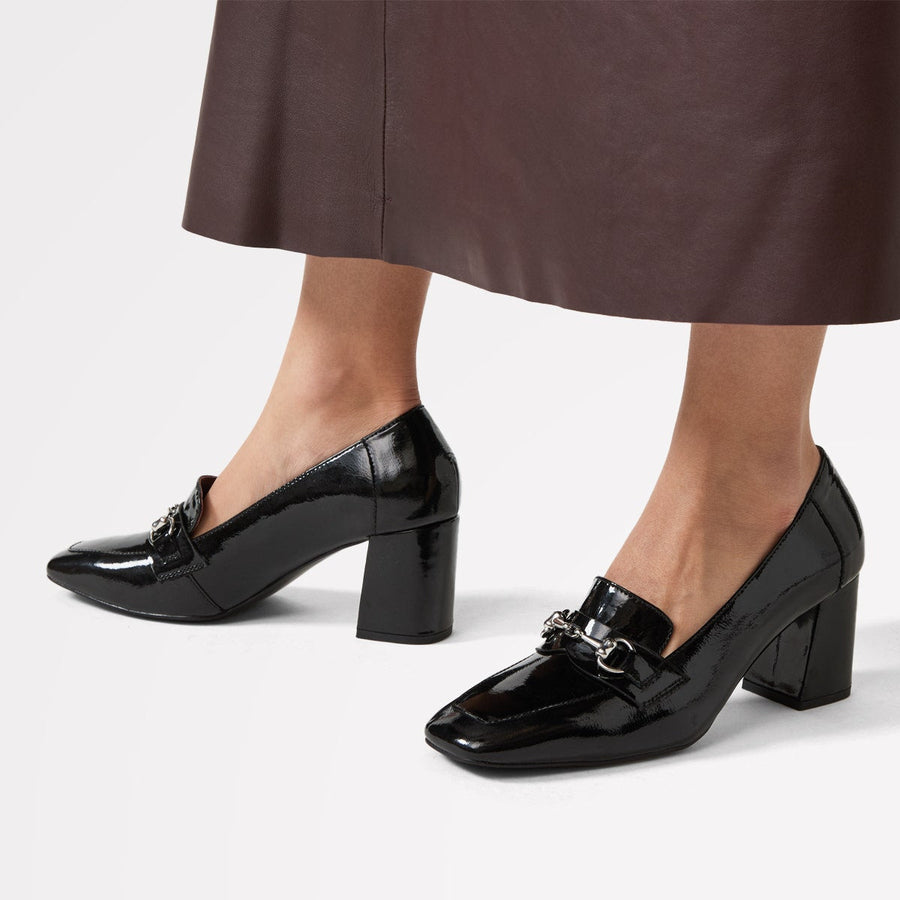 Burlington Mews Heeled Saddle Loafer Black - 110972