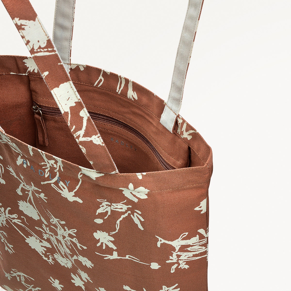 Blooming Lovely Fabric Medium Tote in Chai - 110990