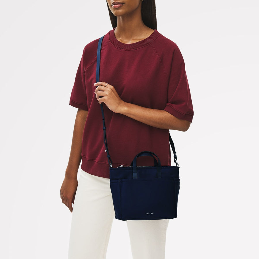 Park Crescent Fabric Small Ziptop Grab Bag in Ink - 111225