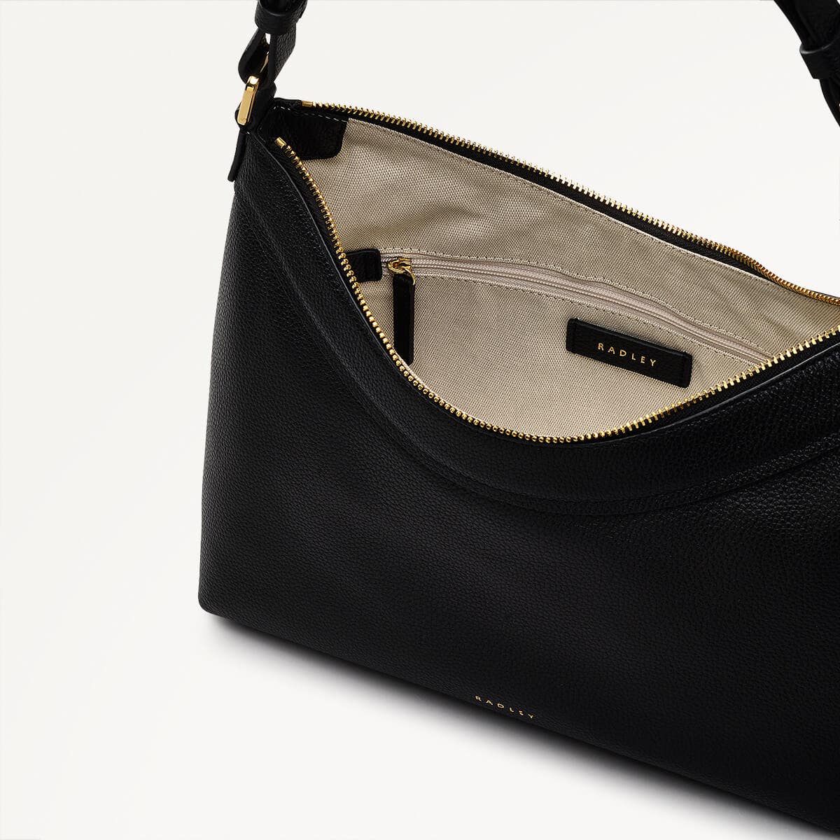 Albany Mews Leather Medium Ziptop Shoulder Bag in Black - 111254