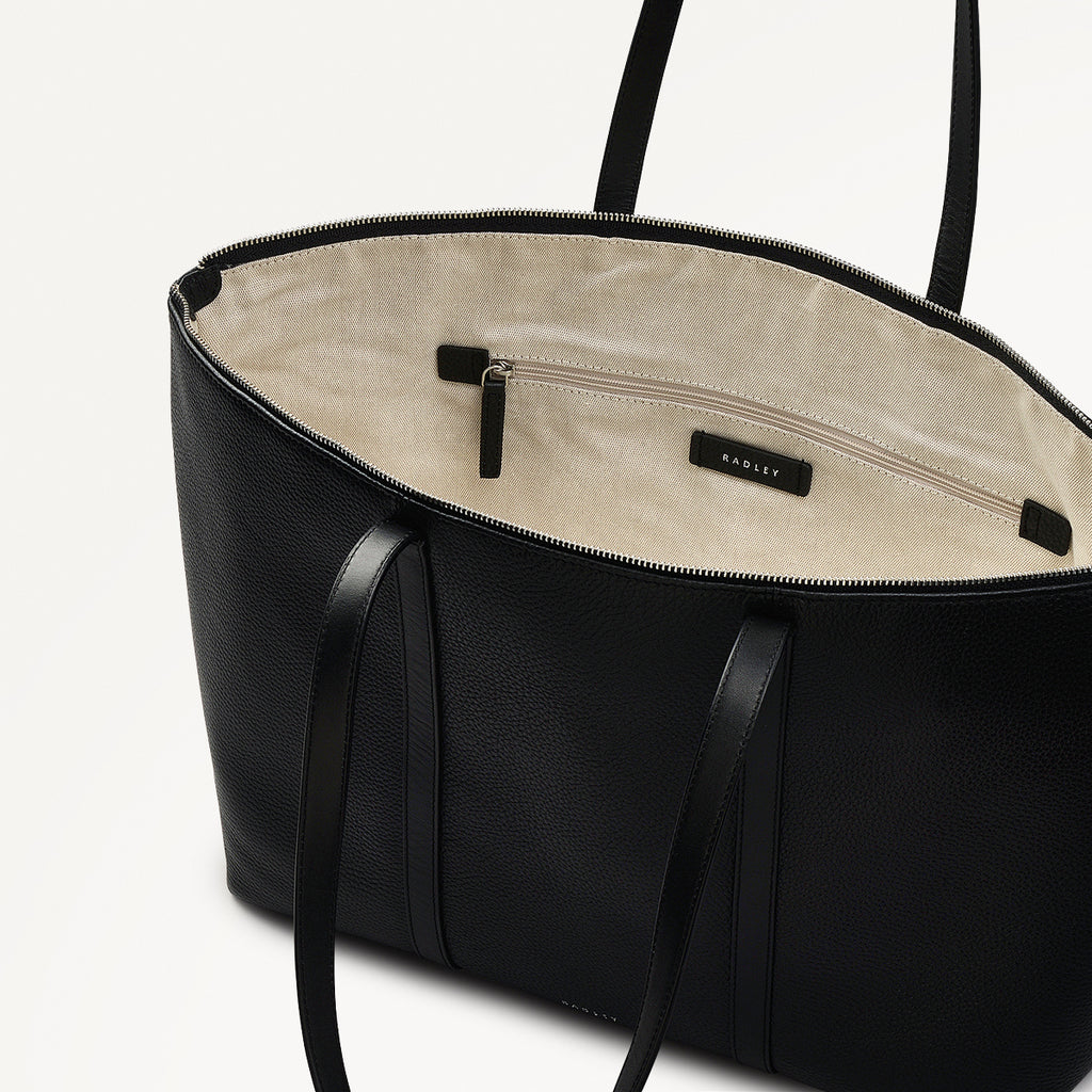 Lynton Close Leather Large Ziptop Tote Bag in Black - 111274