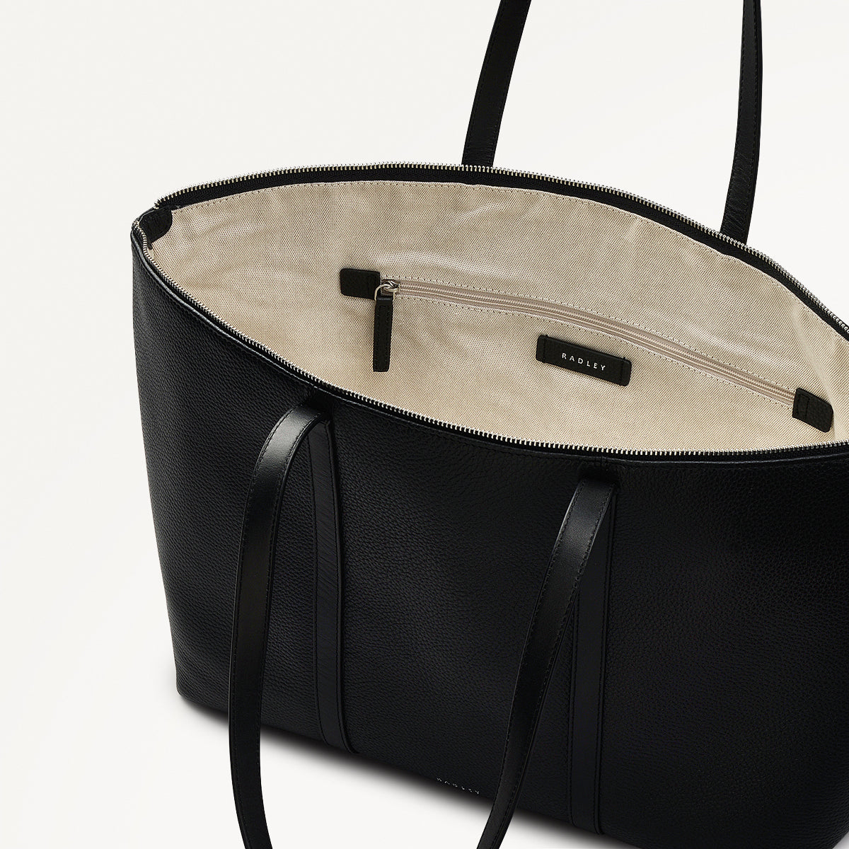 Lynton Close Leather Large Ziptop Tote Bag in Black - 111274