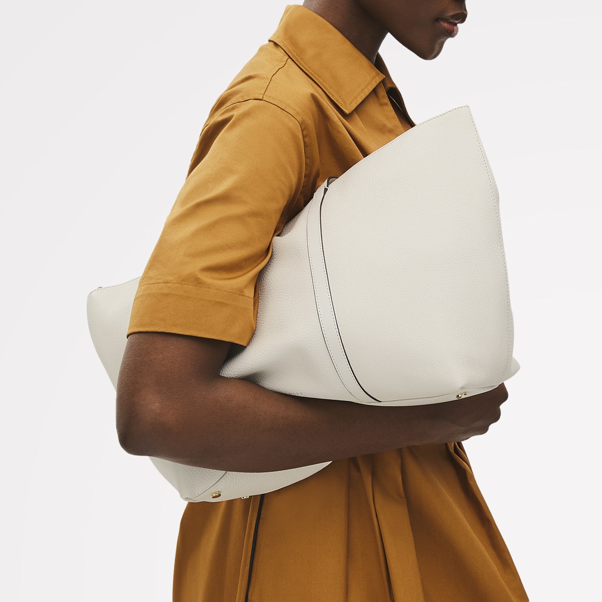 Lynton Close Leather Large Ziptop Tote Bag in Chalk - 111277