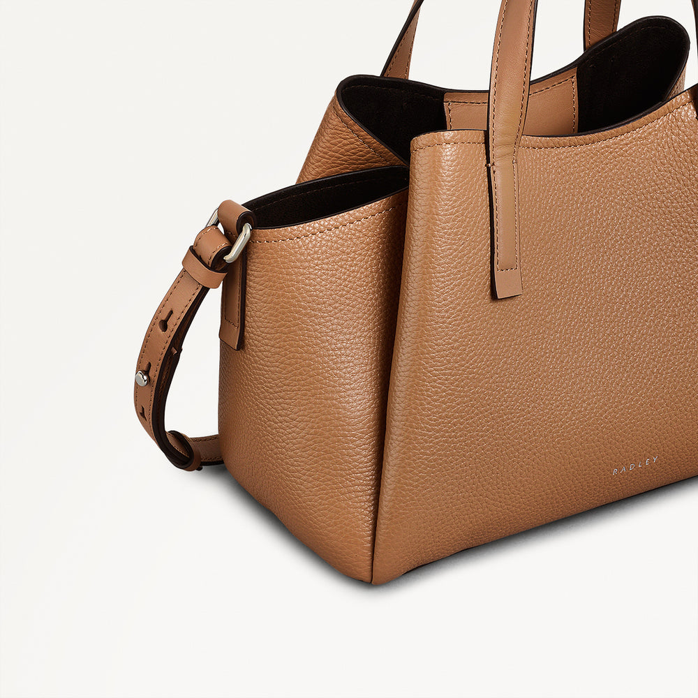 Blake Gardens Leather Small Ziptop Grab Bag in Chai - 111291