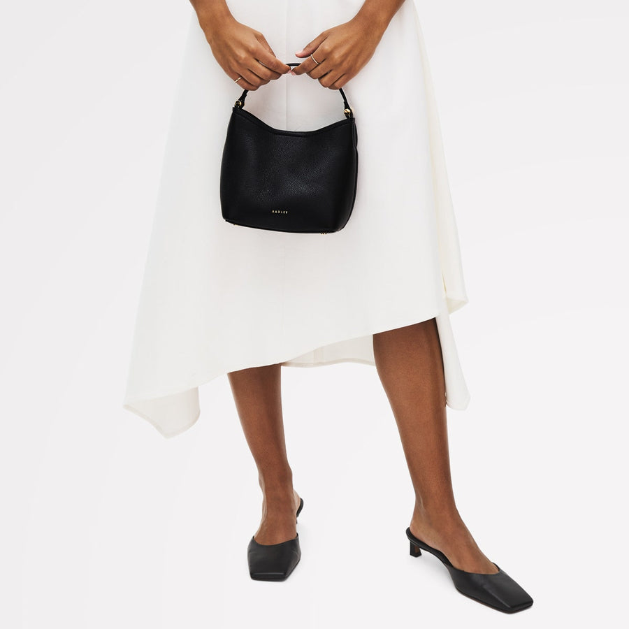 Bathurst Mews Leather Small Open Top Grab Bag in Black - 111394