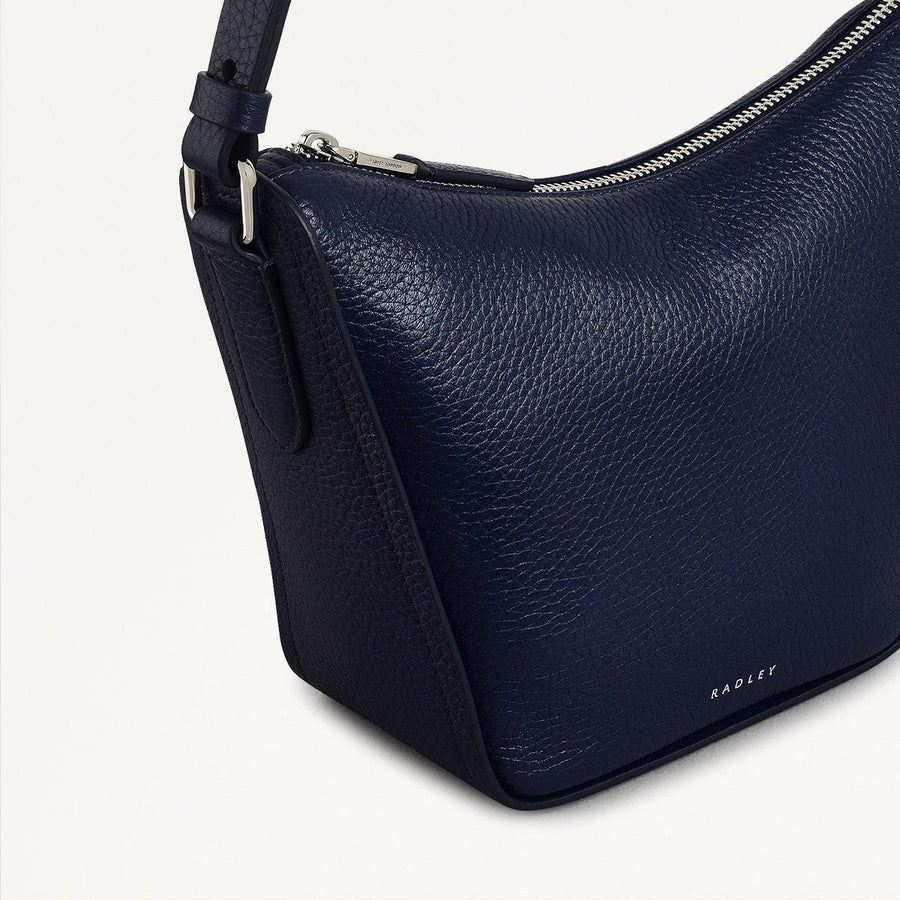 Oak Street Leather Small Ziptop Cross Body Bag in Evenfall - 111401