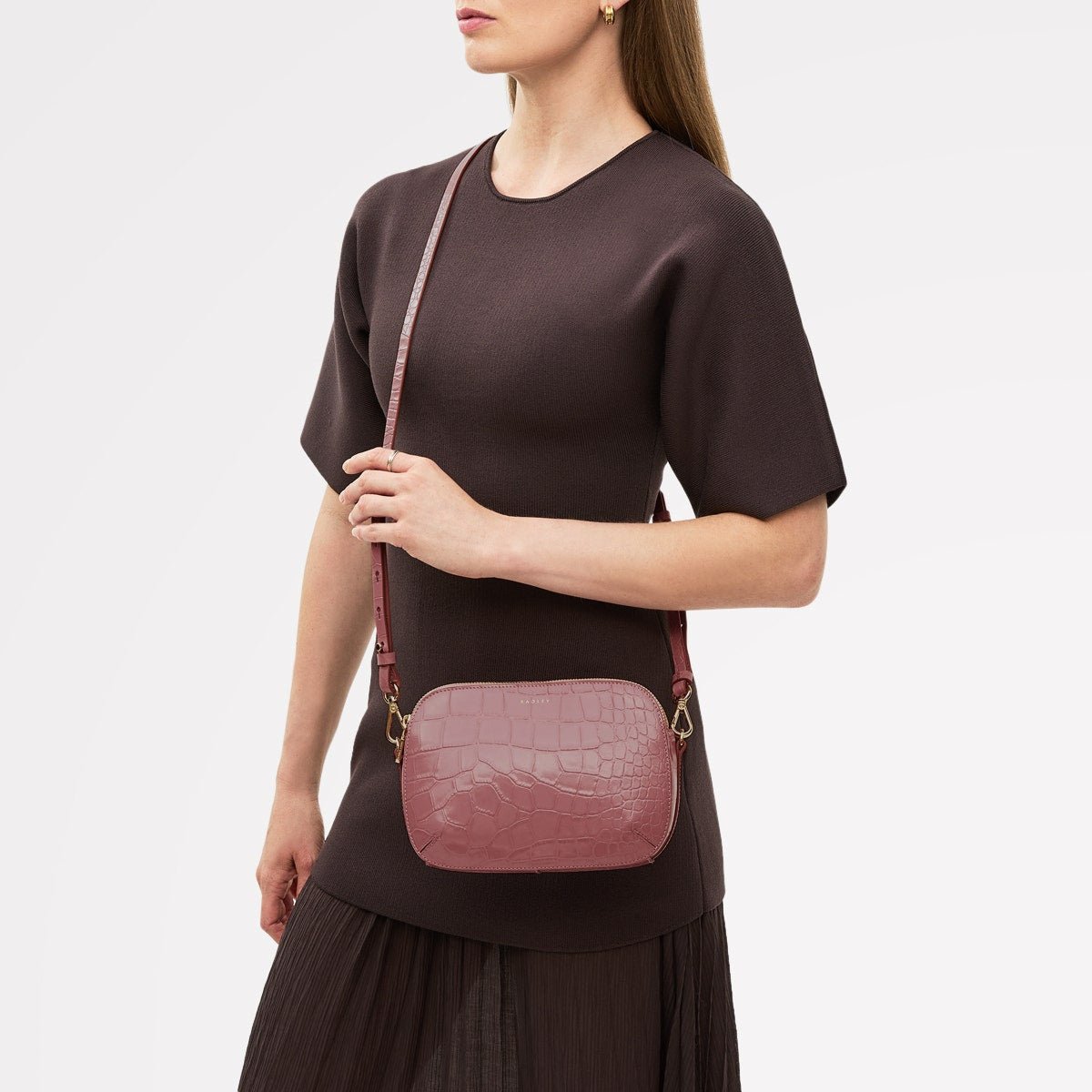 Dukes Place Leather Medium Ziptop Cross Body Bag in French Rose - 111408