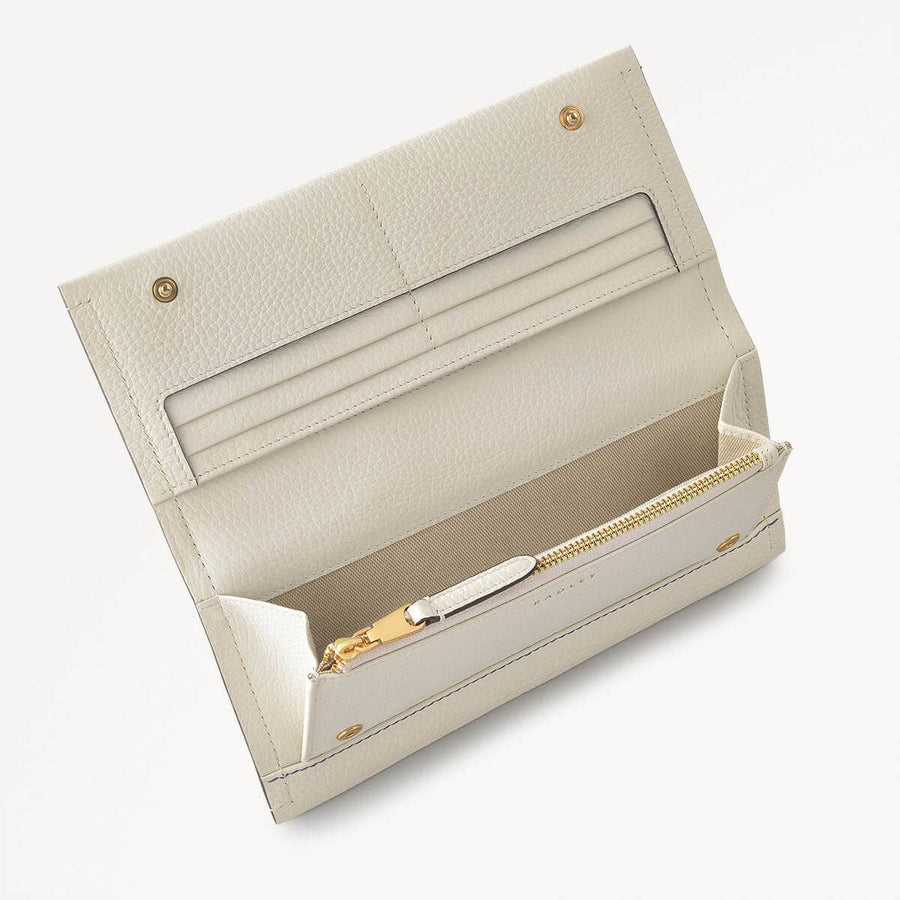 Cut Out Floral Leather Large Flapover Wallet in Chalk - 111421