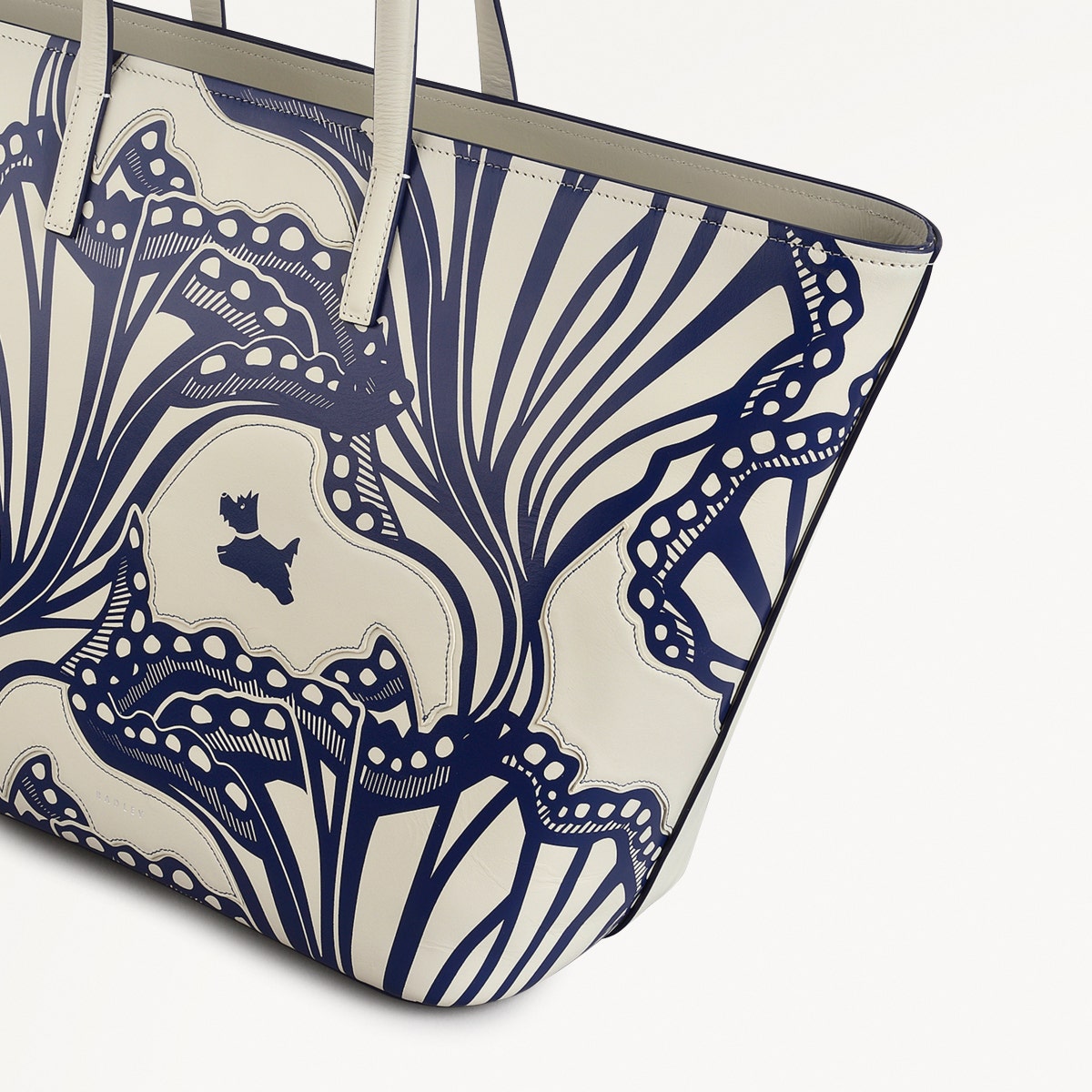 Under The Sea Leather Large Open Top Tote Bag in Chalk - 111455