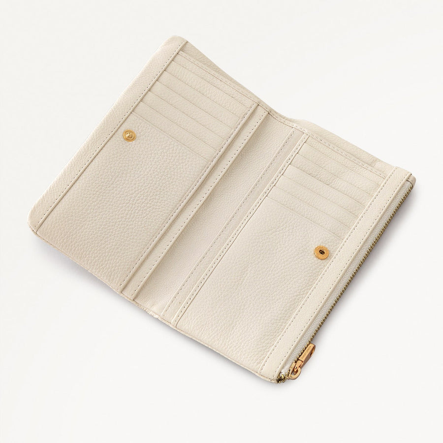 Mallow Street Leather Large Bifold Wallet in Chalk - 111479