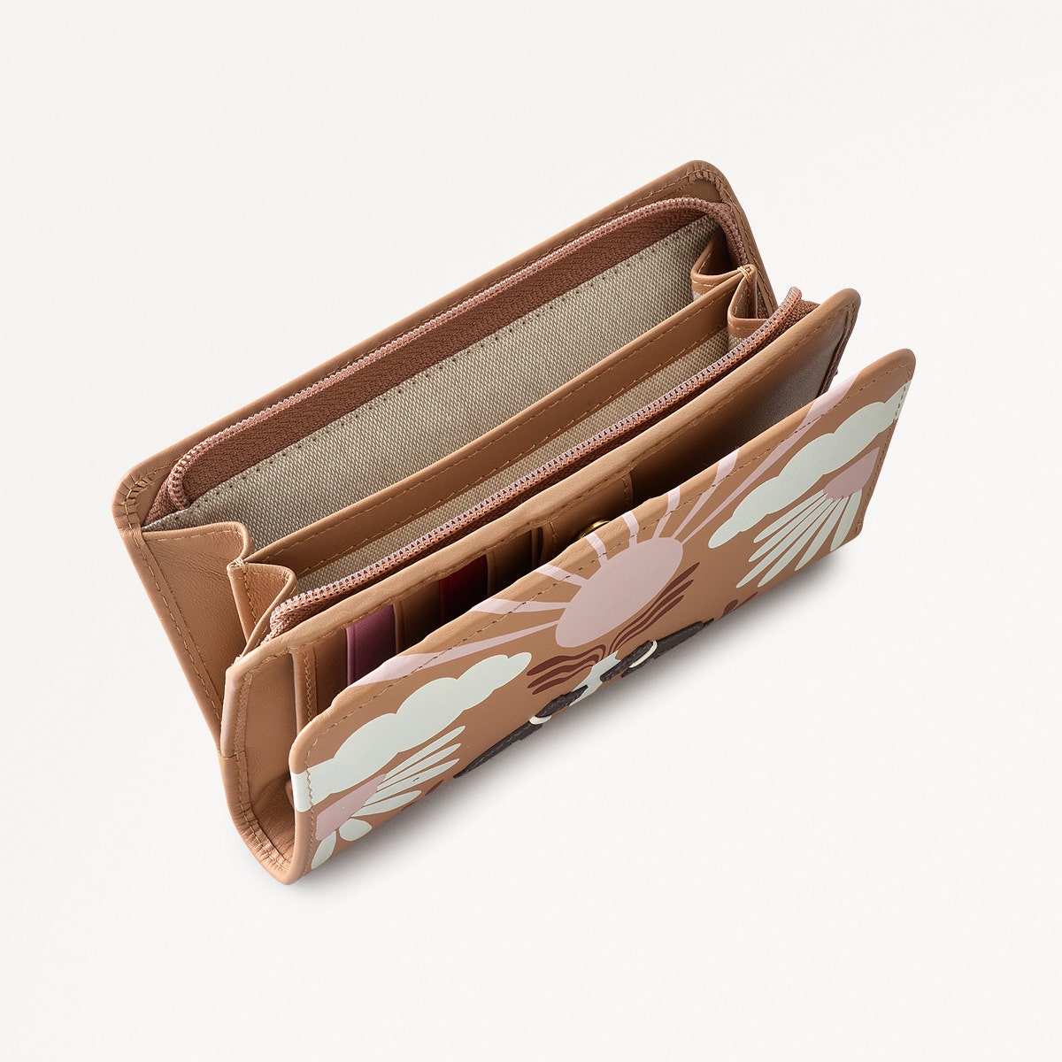 Rising Sun Leather Medium Bifold Wallet in Chai - 111524