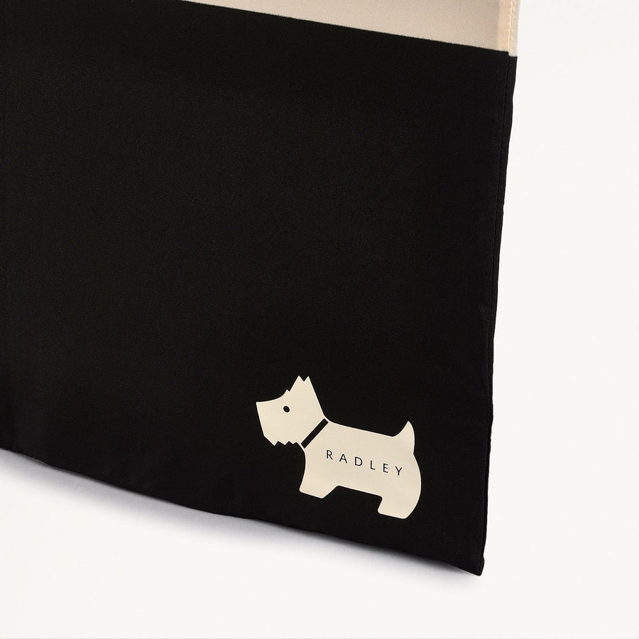 Bishops Lane Fabric Responsible Foldaway in Black - 111537