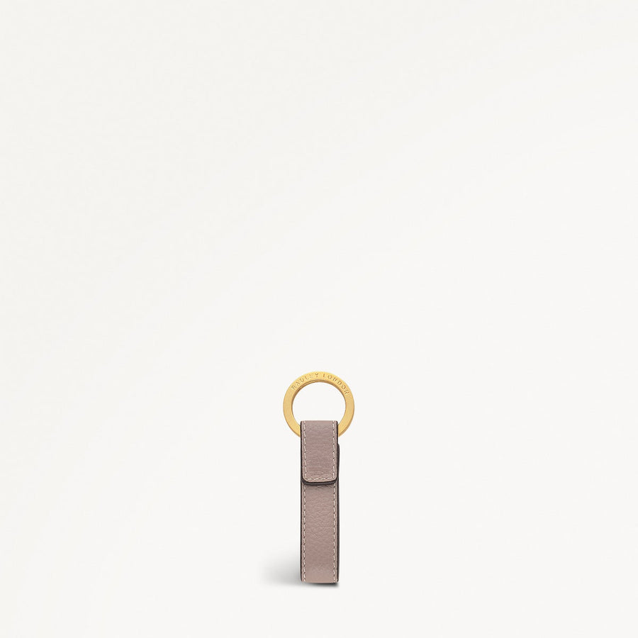 Brook Avenue Leather Leather Keyring in Latte - 111541