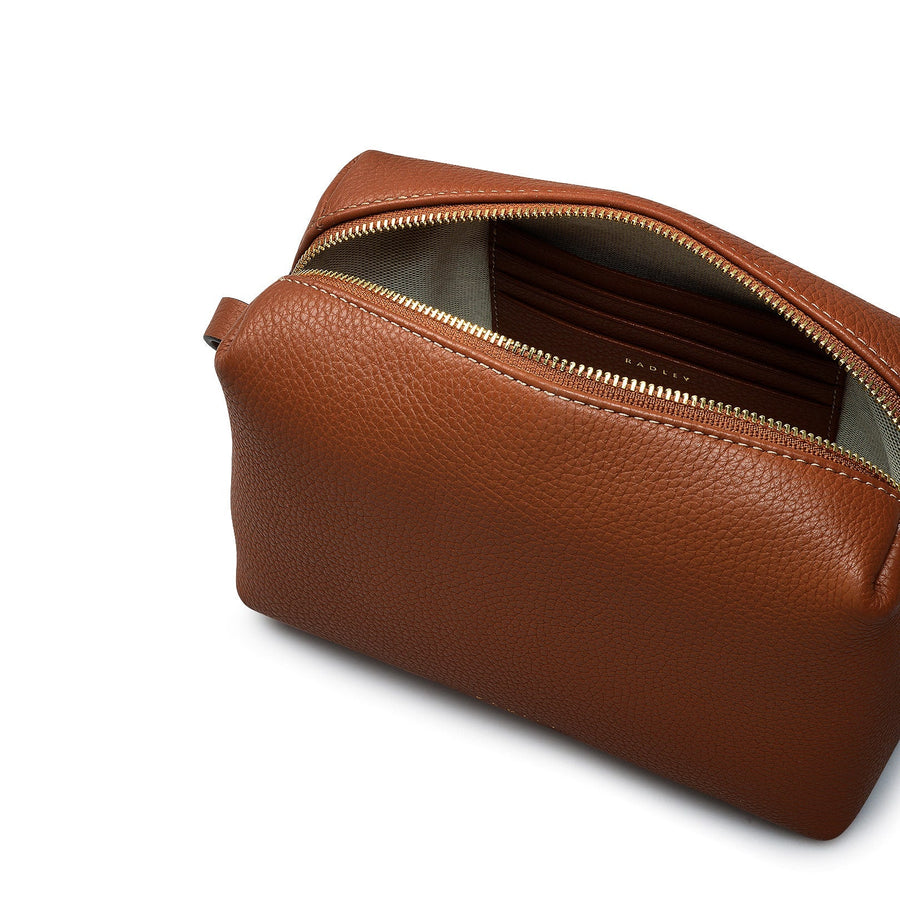 Bishops Lane Leather Small Ziptop Cross Body Bag in Indus Tan - 111577