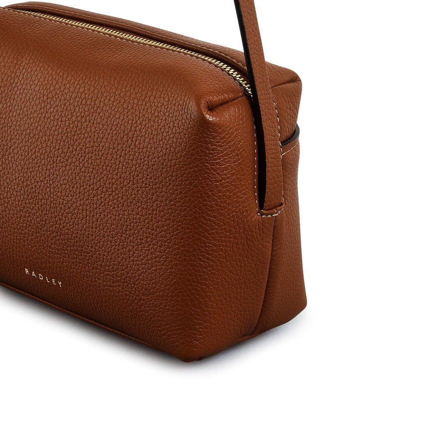 Bishops Lane Leather Small Ziptop Cross Body Bag in Indus Tan - 111577