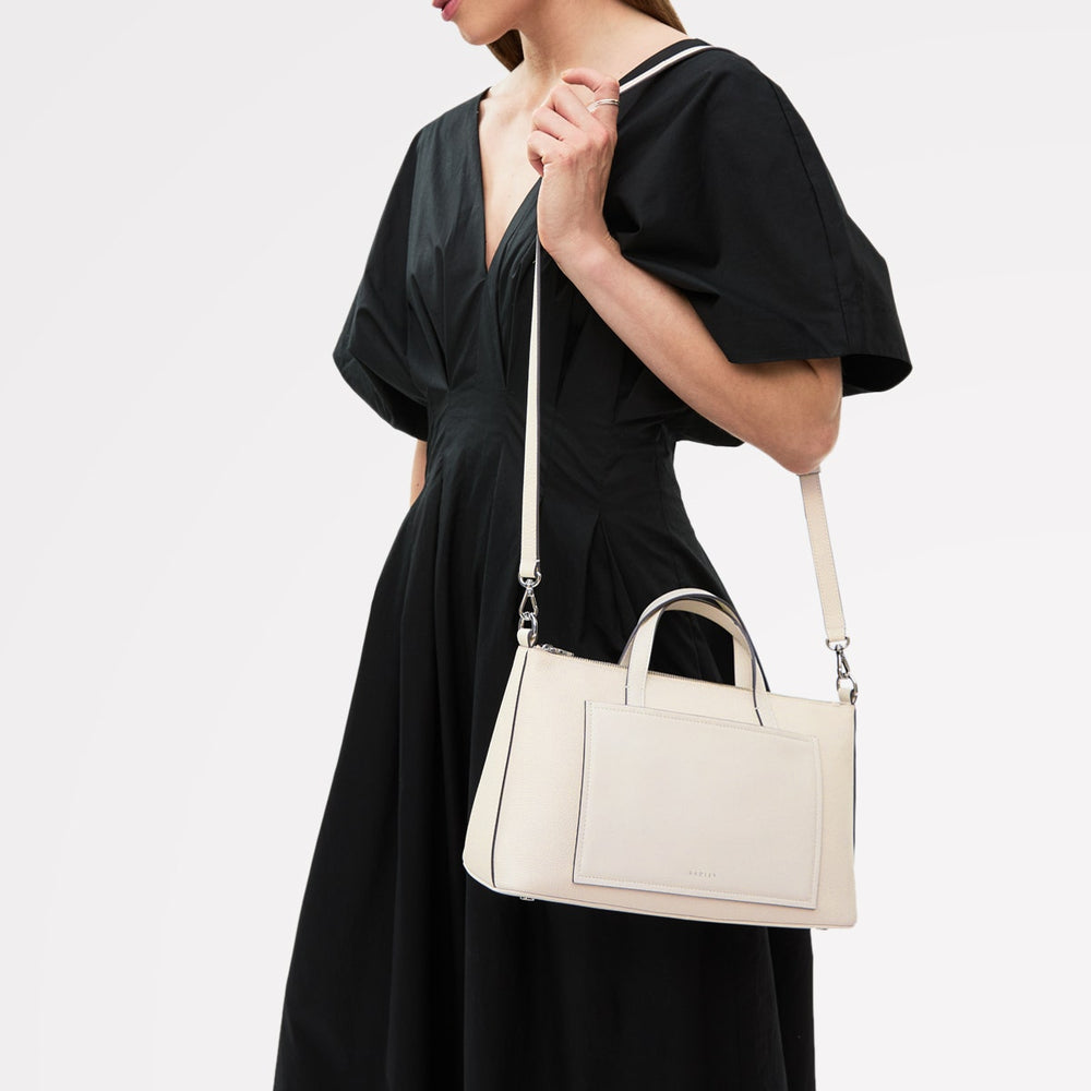 Holmes Avenue Fabric Medium Ziptop Grab Bag in Chalk - 111599