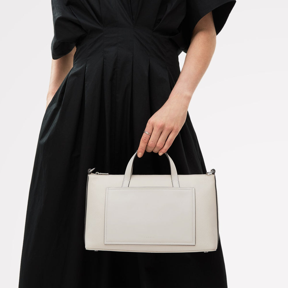 Holmes Avenue Fabric Medium Ziptop Grab Bag in Chalk - 111599