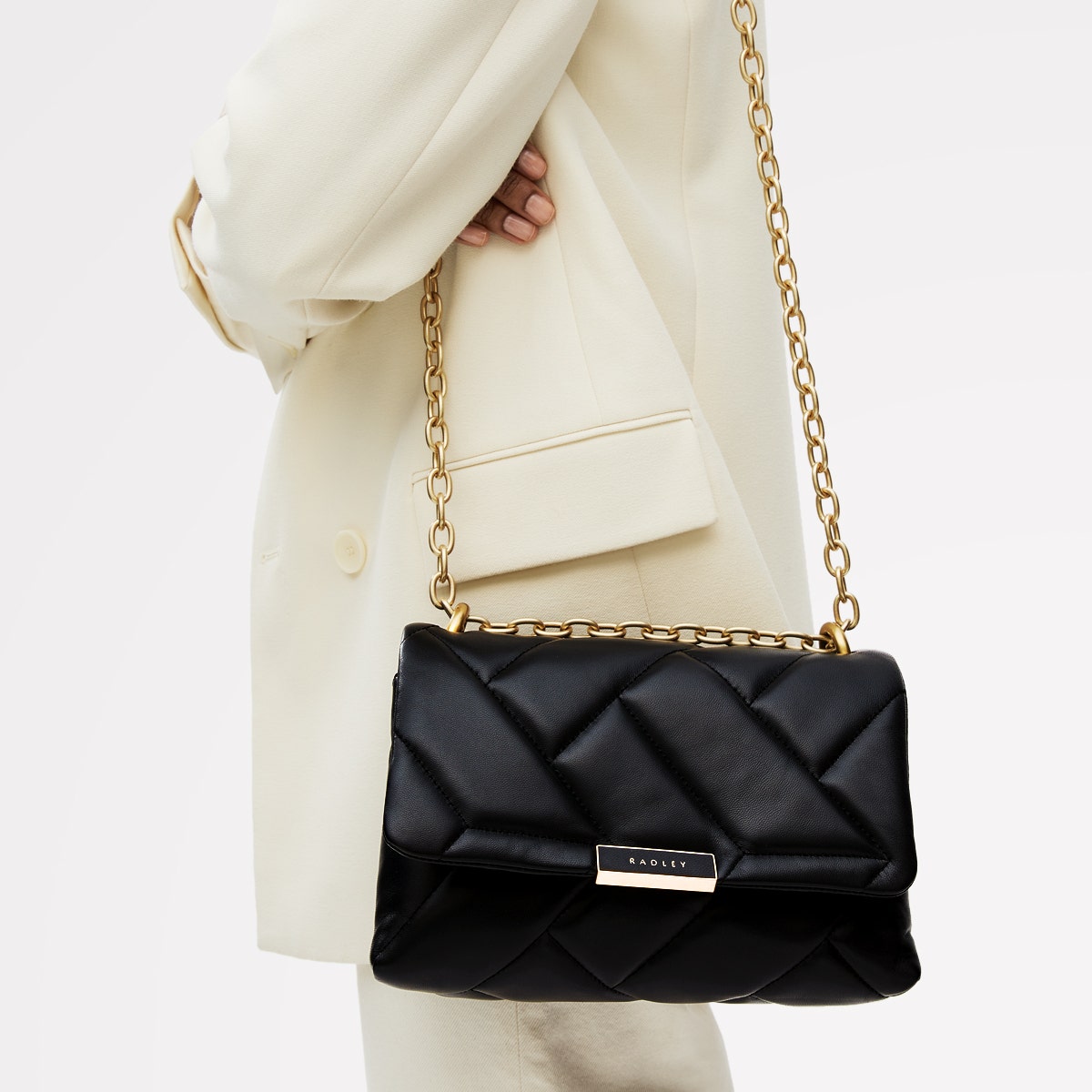 Mill Bay Fabric Medium Flapover Cross Body Bag in Black - 111606