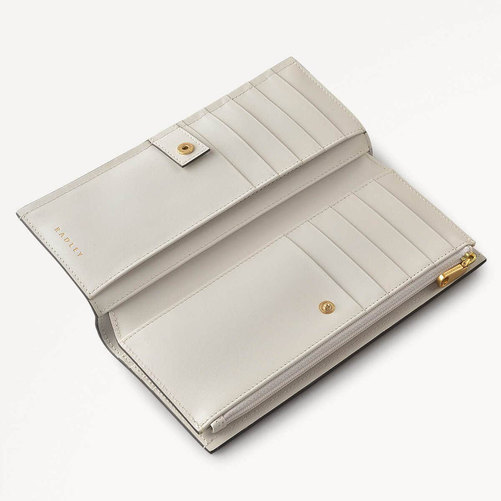 Kendal Terrace Leather Large Bifold Wallet in Prairie Pink - 111653