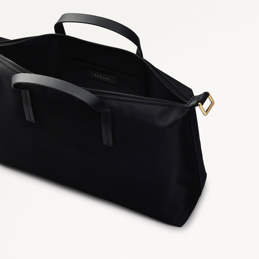 Windsor Lane Fabric Medium Ziptop Grab Bag in Black - 111689