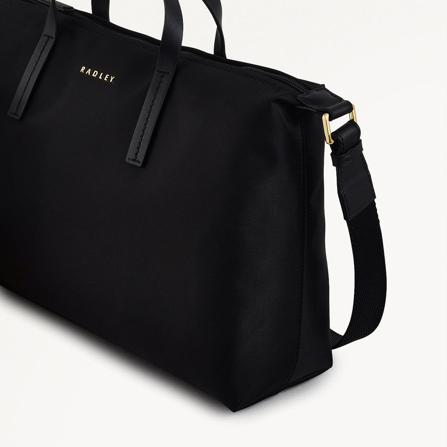 Windsor Lane Fabric Medium Ziptop Grab Bag in Black - 111689