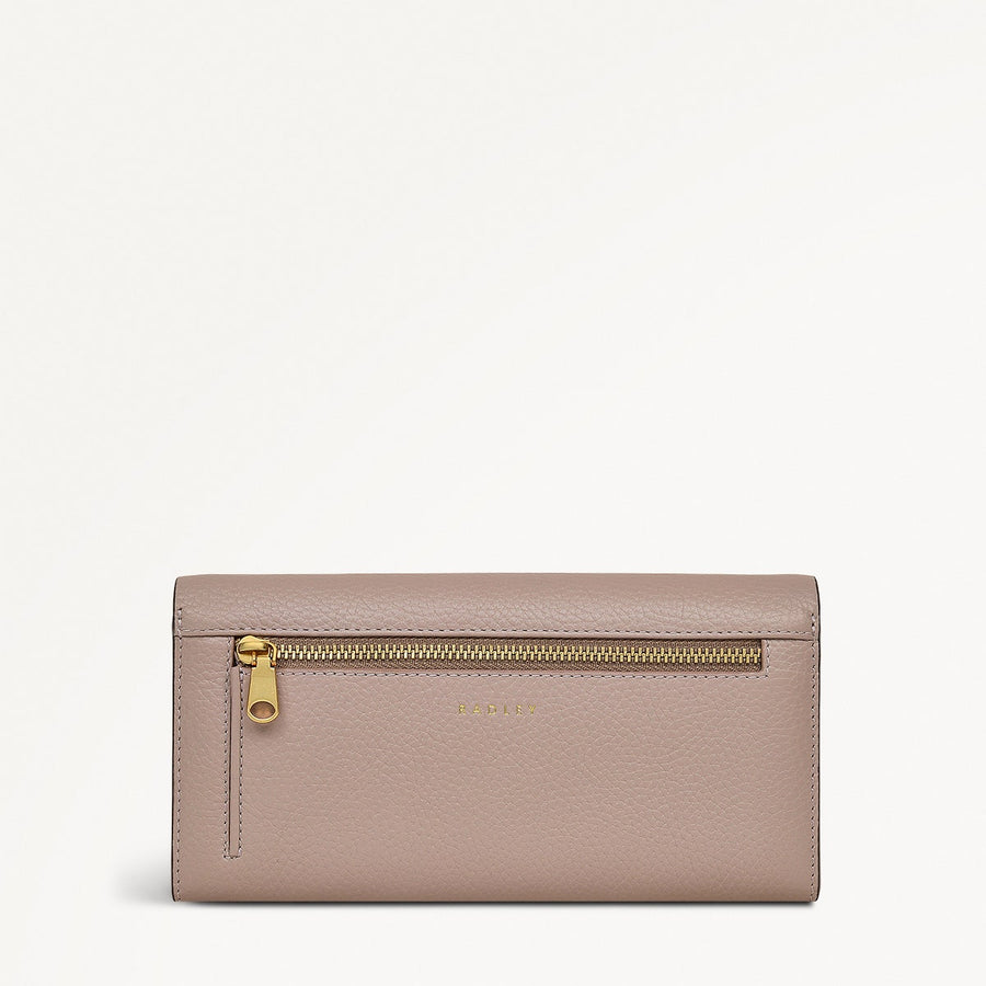 Brook Avenue Leather Large Flapover Wallet in Latte - 111764