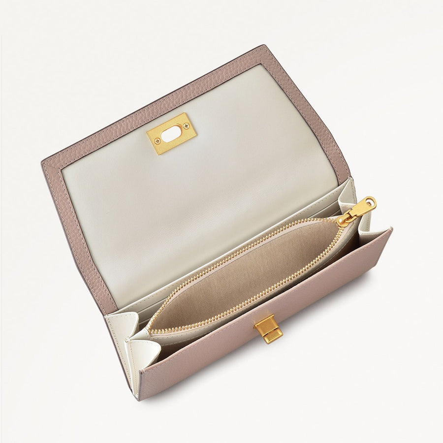 Brook Avenue Leather Large Flapover Wallet in Latte - 111764