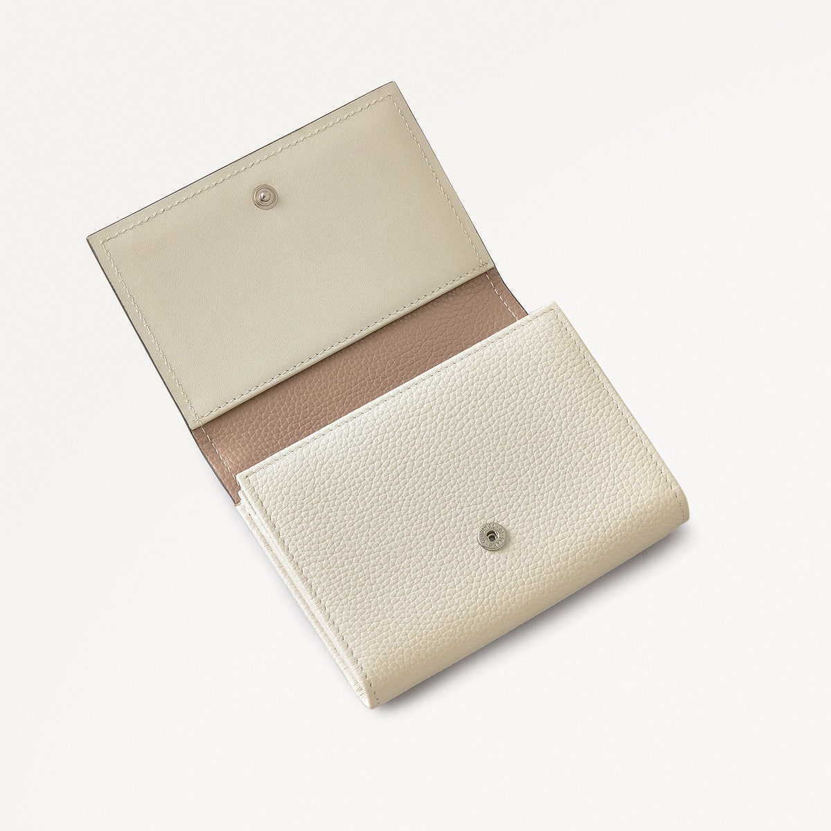 Holmes Avenue Leather Medium Flapover Wallet in Chalk - 111767