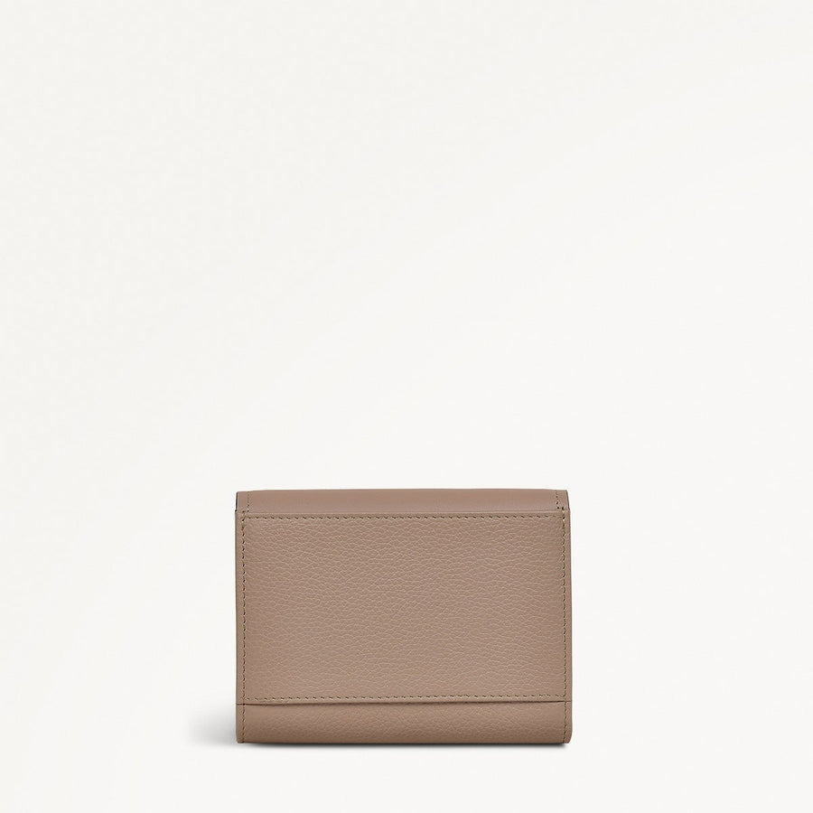 Holmes Avenue Leather Medium Flapover Wallet in Latte - 111768