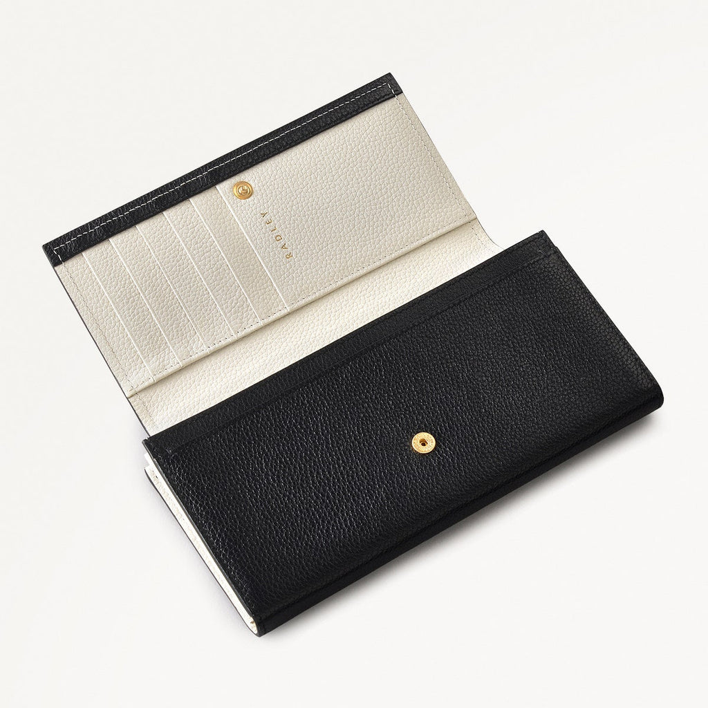 Holmes Avenue Leather Large Flapover Wallet in Black - 111769