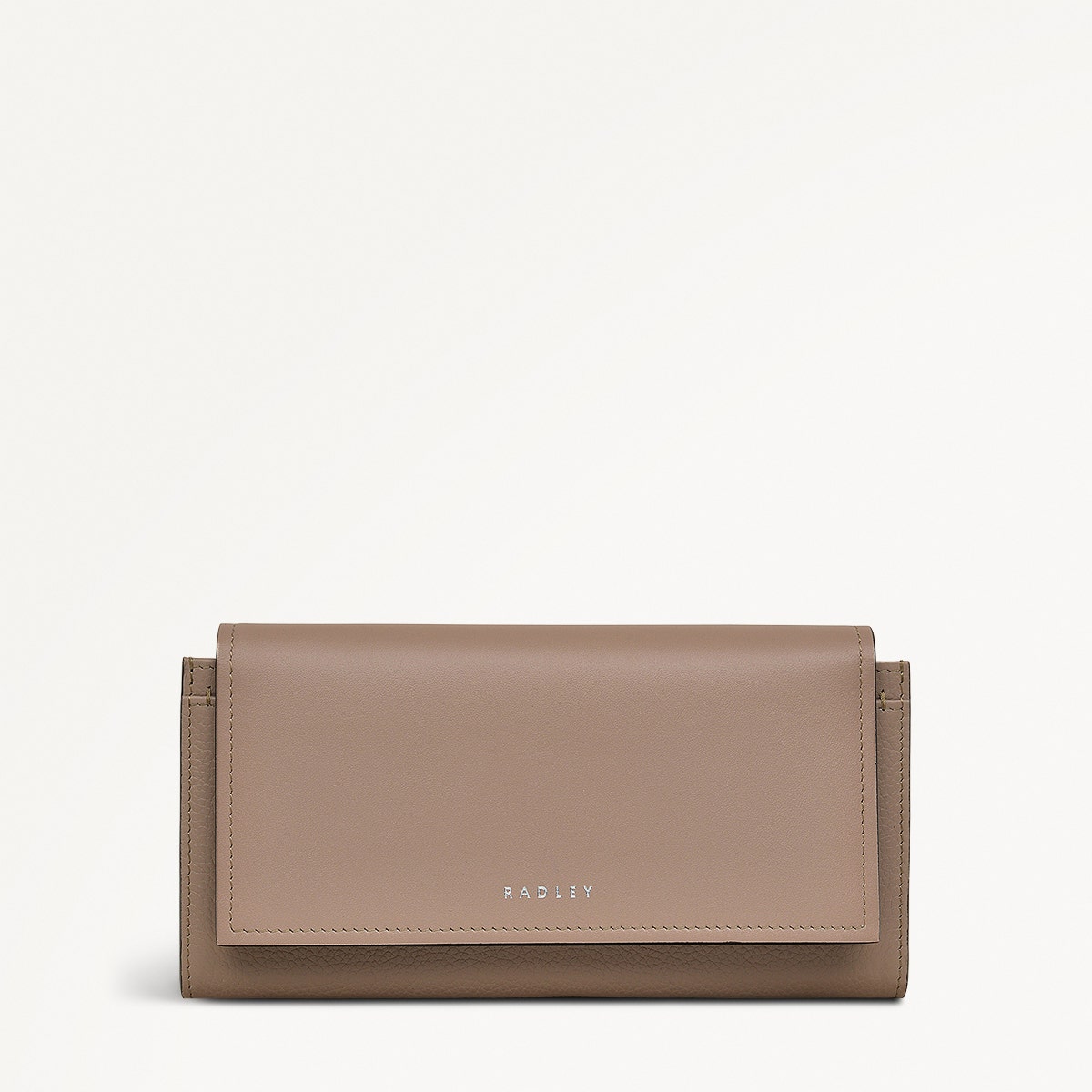 Holmes Avenue Leather Large Flapover Wallet in Latte - 111770
