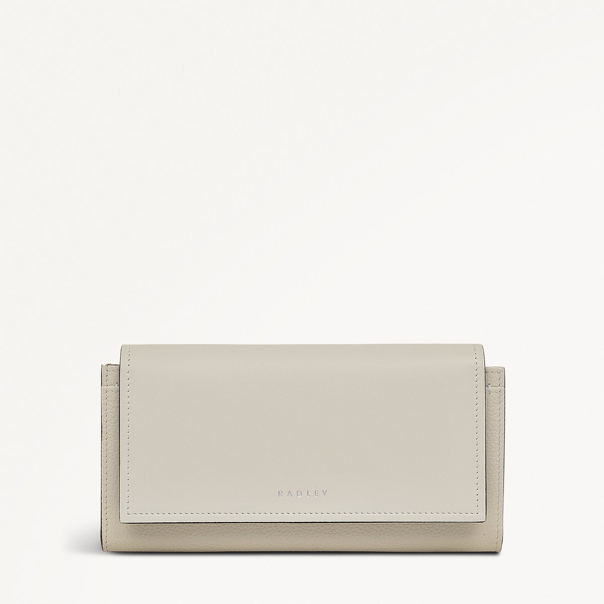 Holmes Avenue Leather Large Flapover Wallet in Chalk - 111771