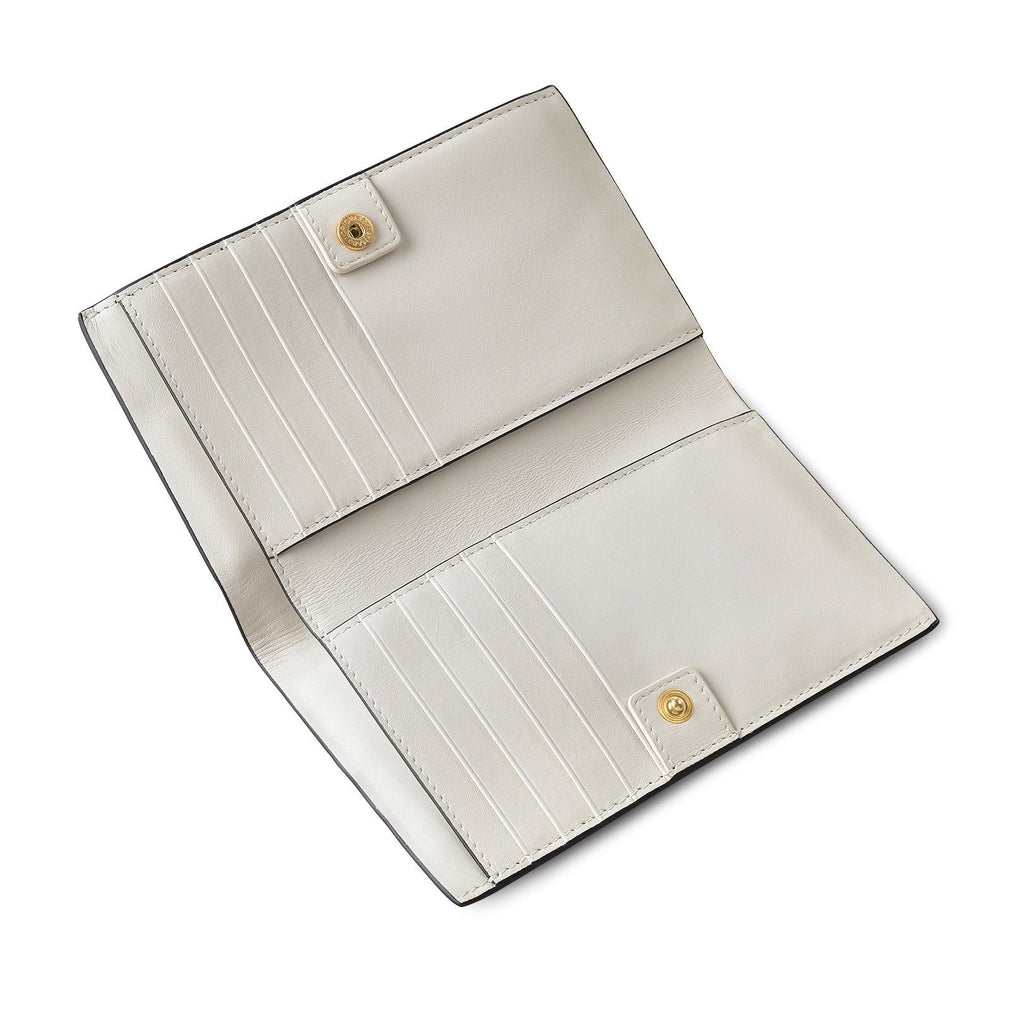 Newton Avenue Leather Medium Bifold Wallet in Black - 111805