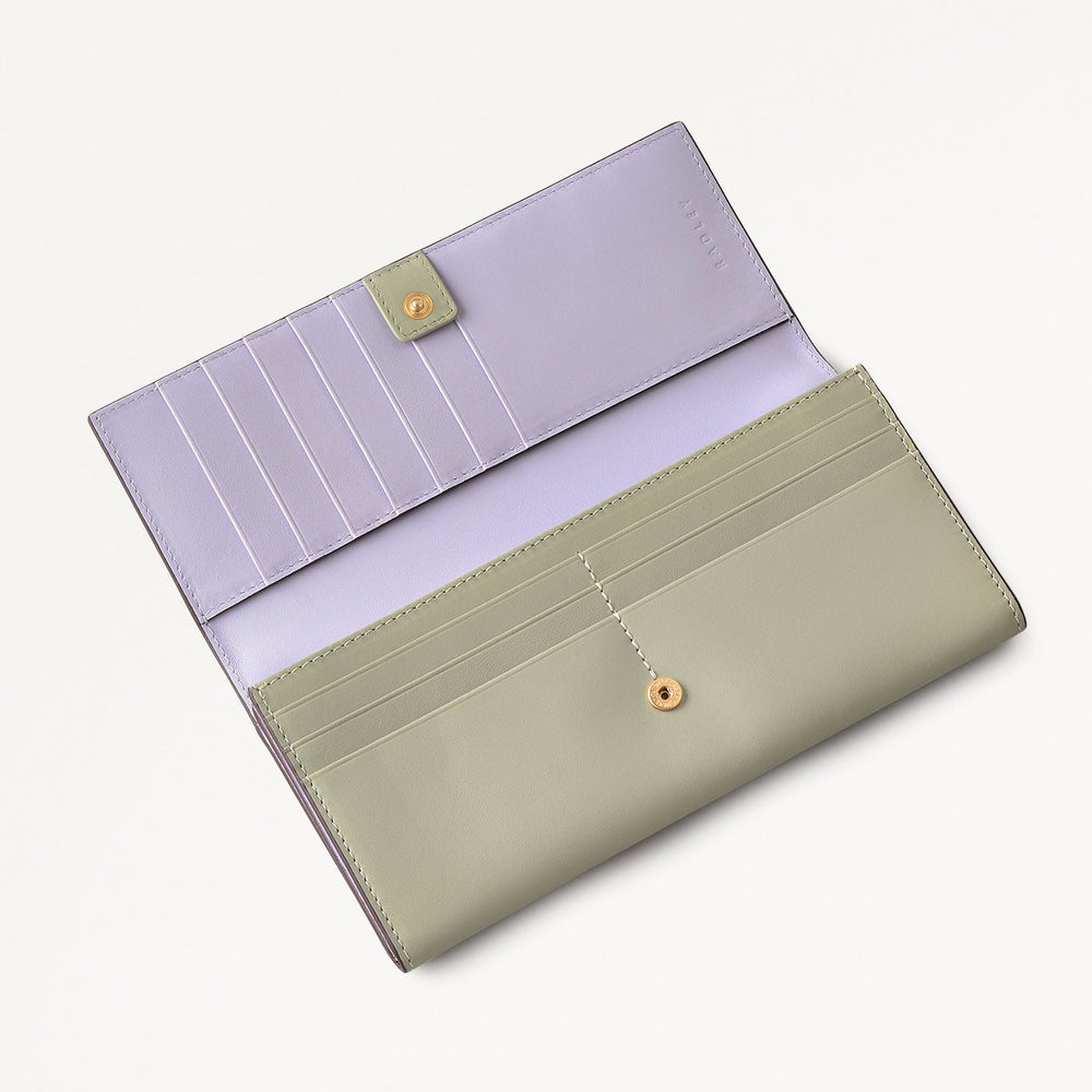 Face To Face Leather Large Flapover Wallet in Drizzle - 111809