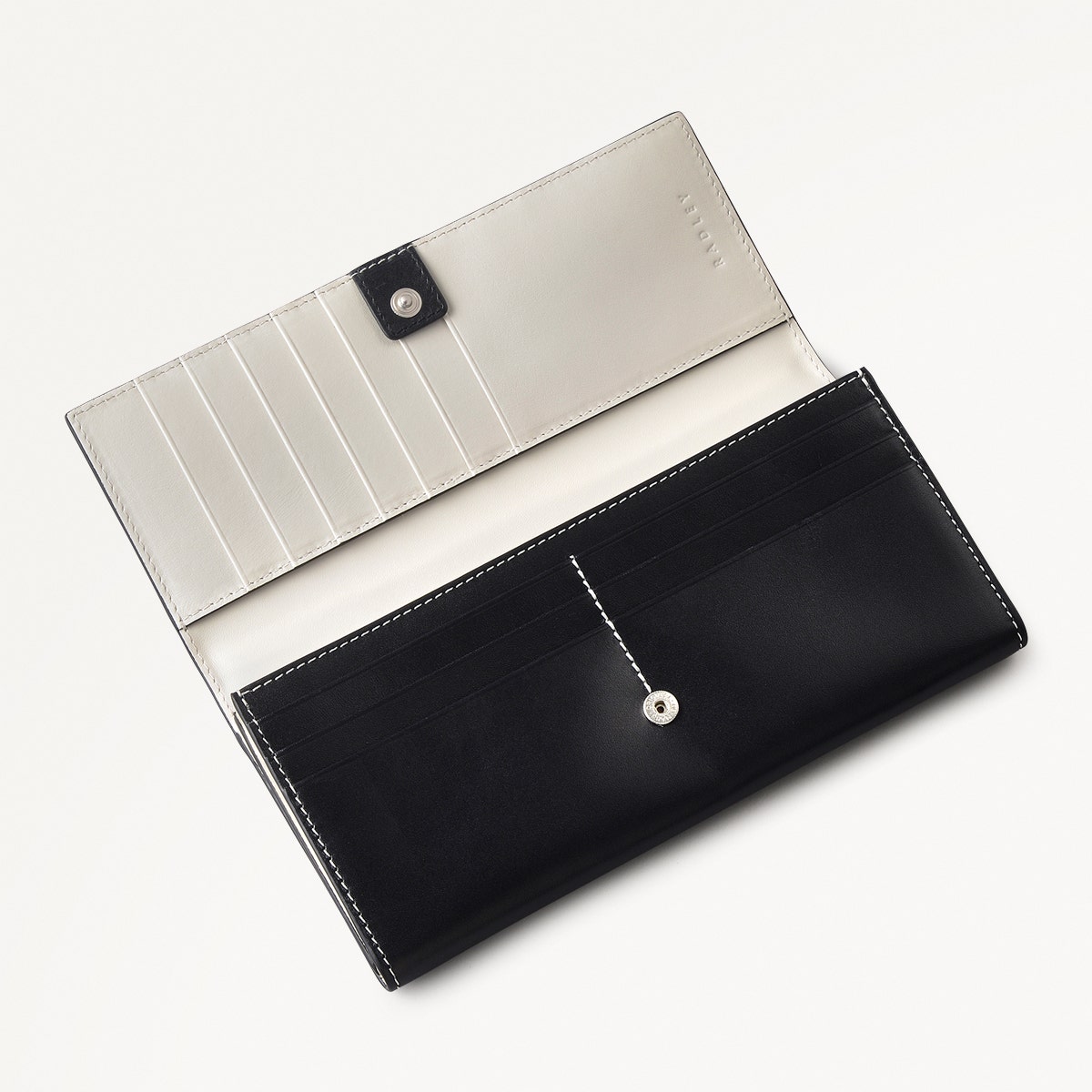 Face To Face Leather Large Flapover Wallet in Black - 111811