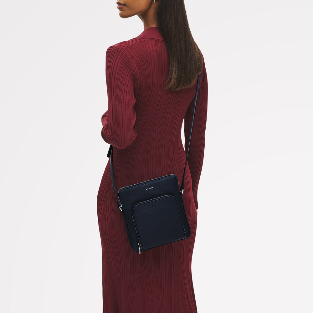 Redford Close Leather Medium Ziptop Cross Body Bag in Ink - 111839