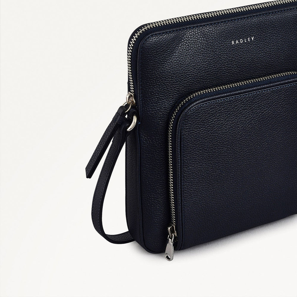 Redford Close Leather Medium Ziptop Cross Body Bag in Ink - 111839