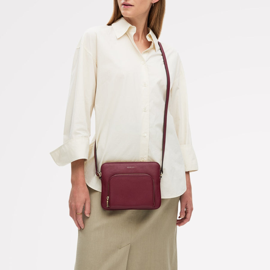 Redford Close Leather Small Ziptop Cross Body Bag in Merlot - 111899