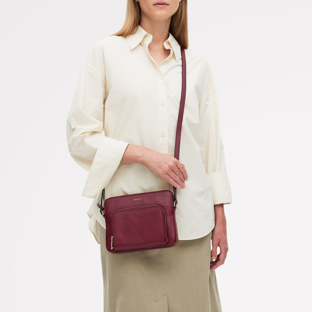 Redford Close Leather Small Ziptop Cross Body Bag in Merlot - 111899