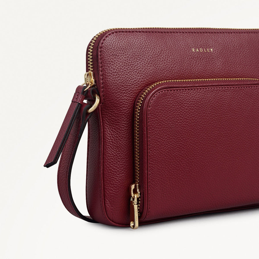 Redford Close Leather Small Ziptop Cross Body Bag in Merlot - 111899